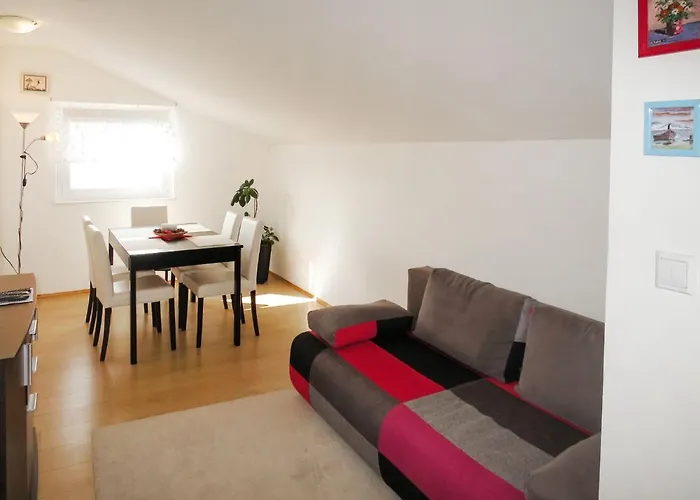 Andelina By Interhome Maslenica