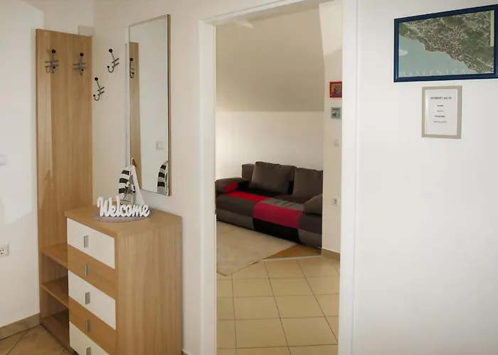 Apartment Andelina By Interhome Maslenica